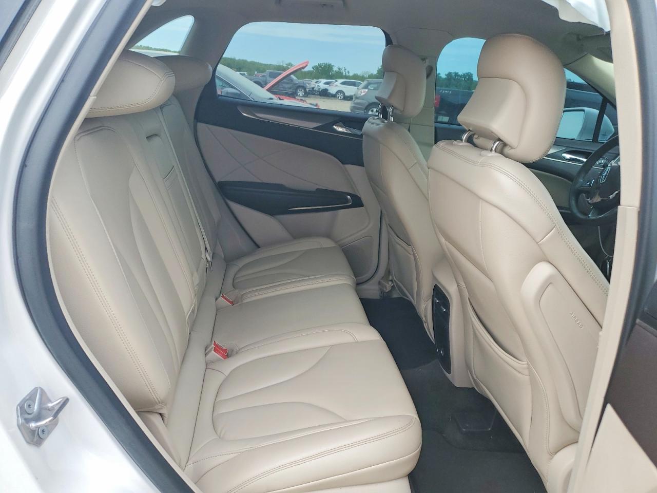 2017 LINCOLN MKC photo 19