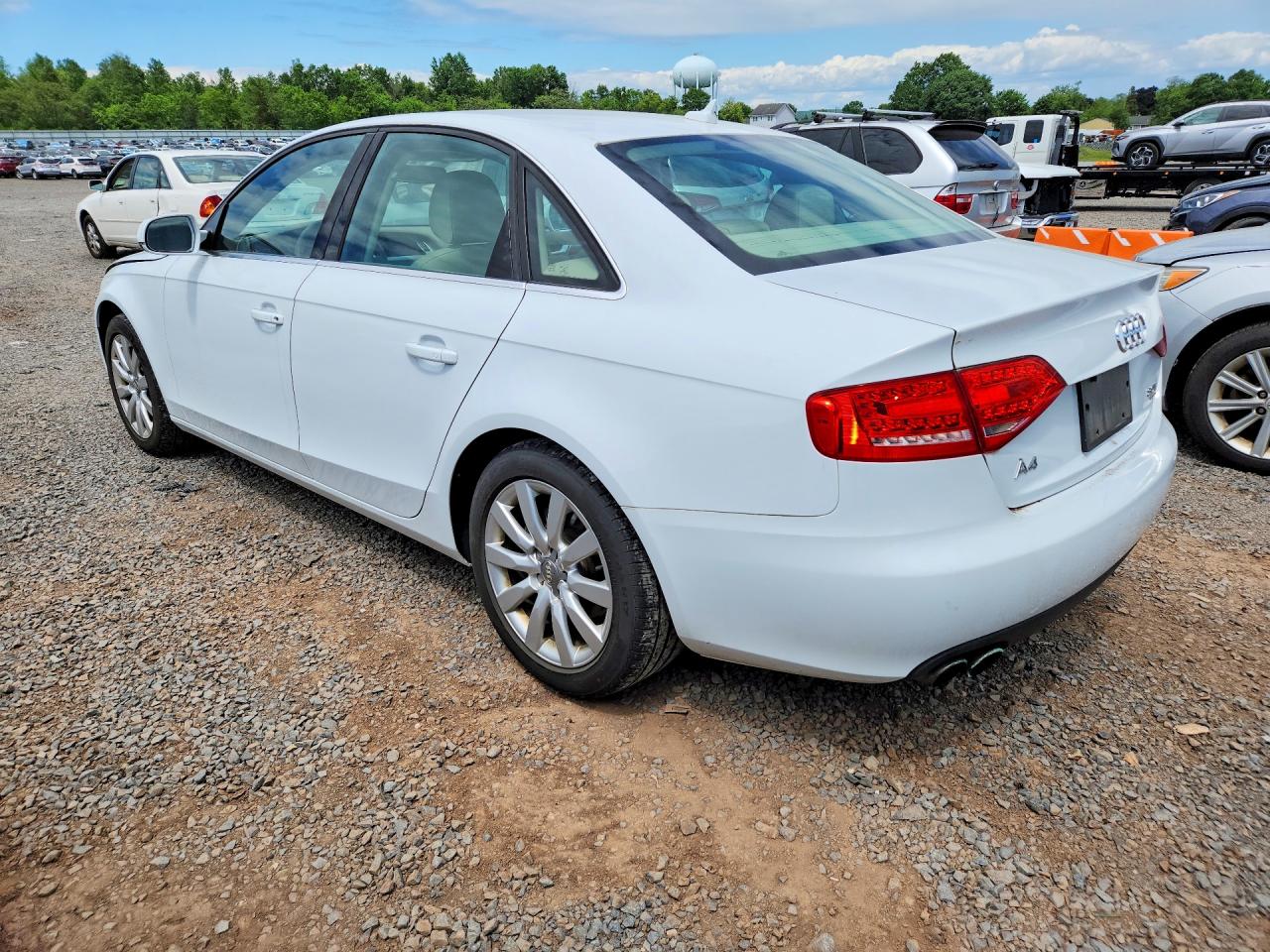 2012 AUDI A4 PREMIUM photo 2