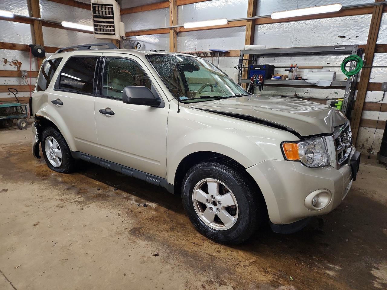 2012 FORD ESCAPE XLT photo 4