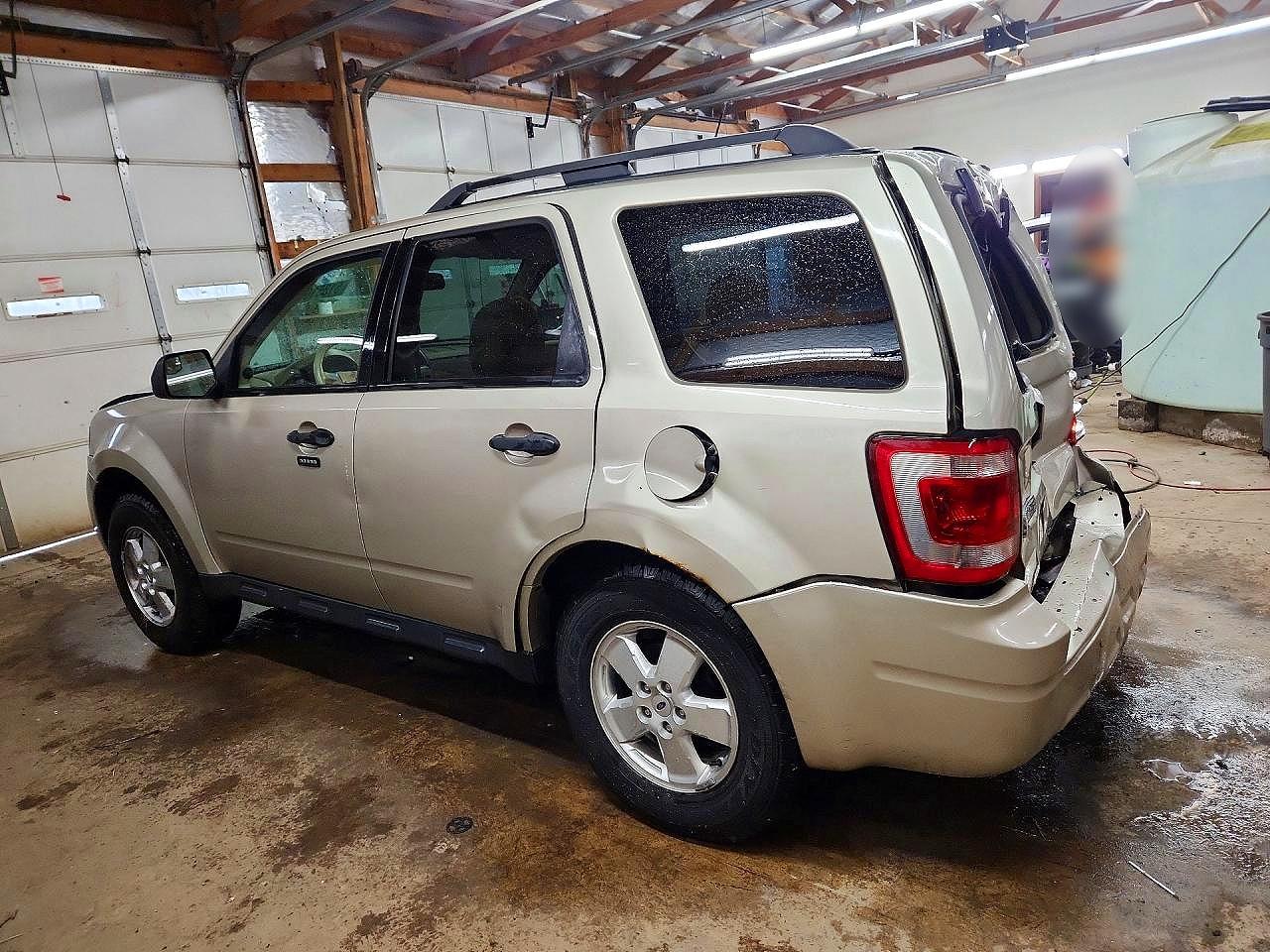 2012 FORD ESCAPE XLT photo 2