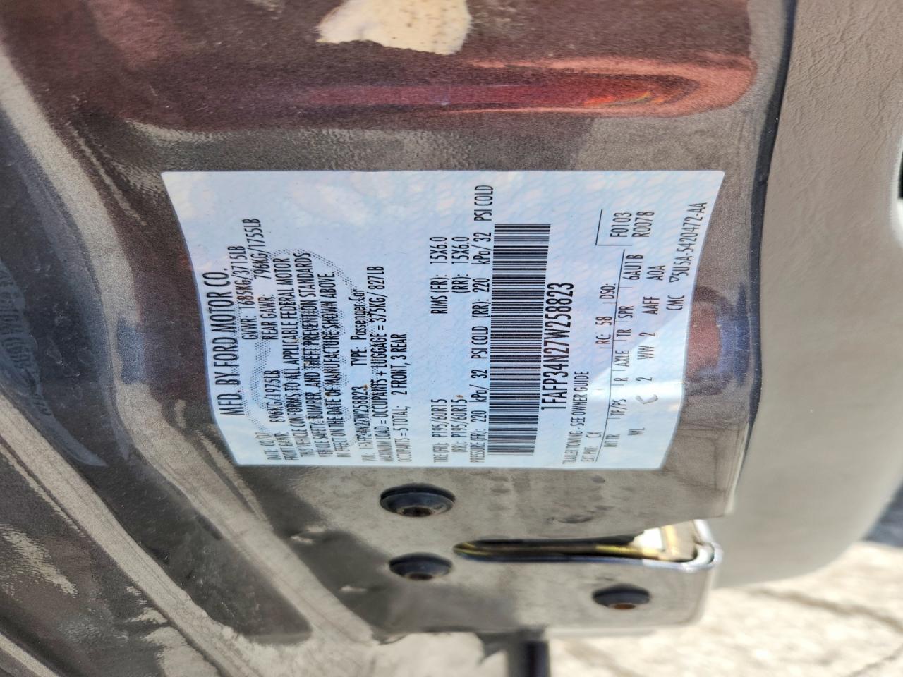 2007 FORD FOCUS ZX4 photo 23
