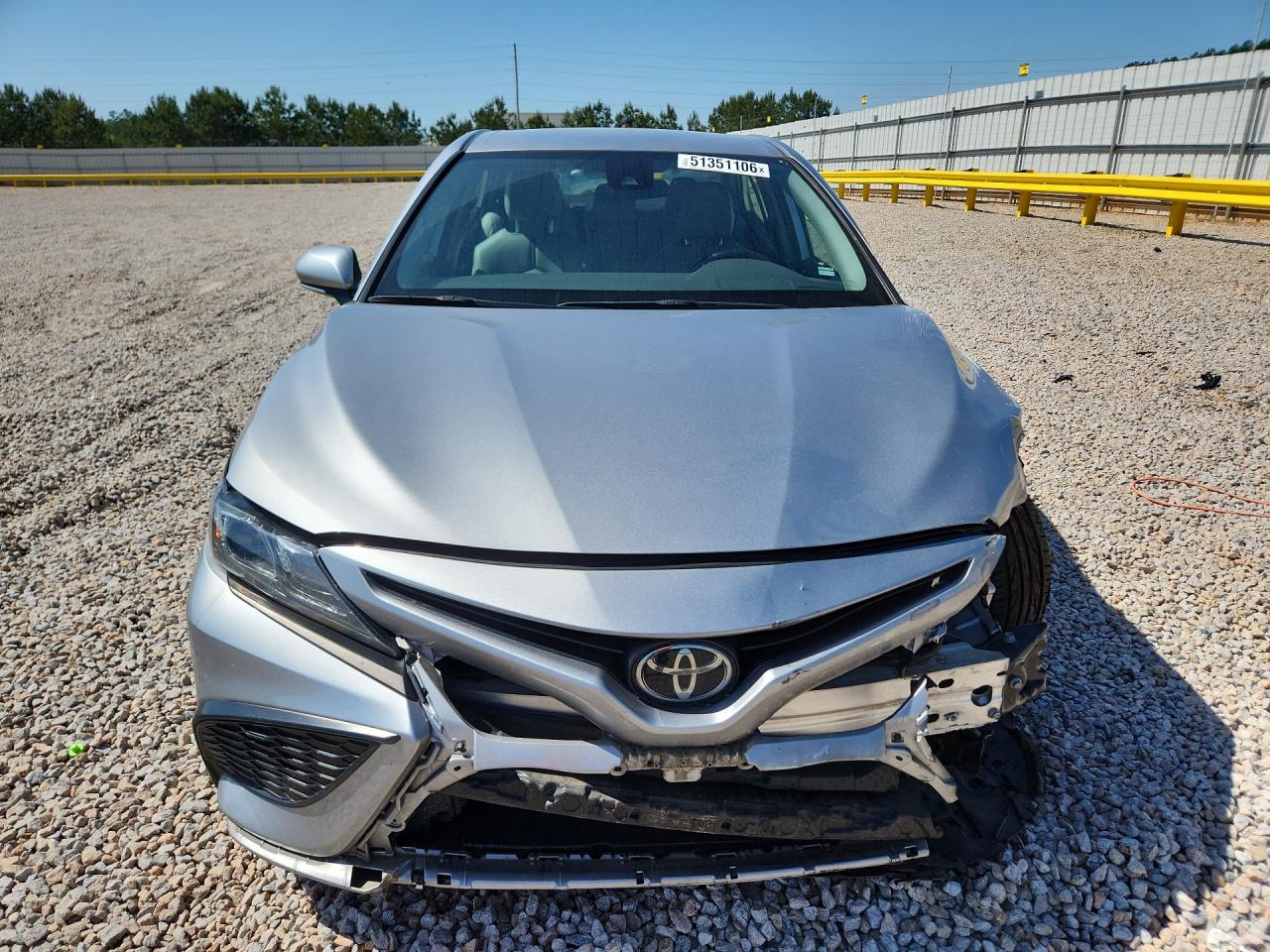 2022 TOYOTA CAMRY SE photo 13