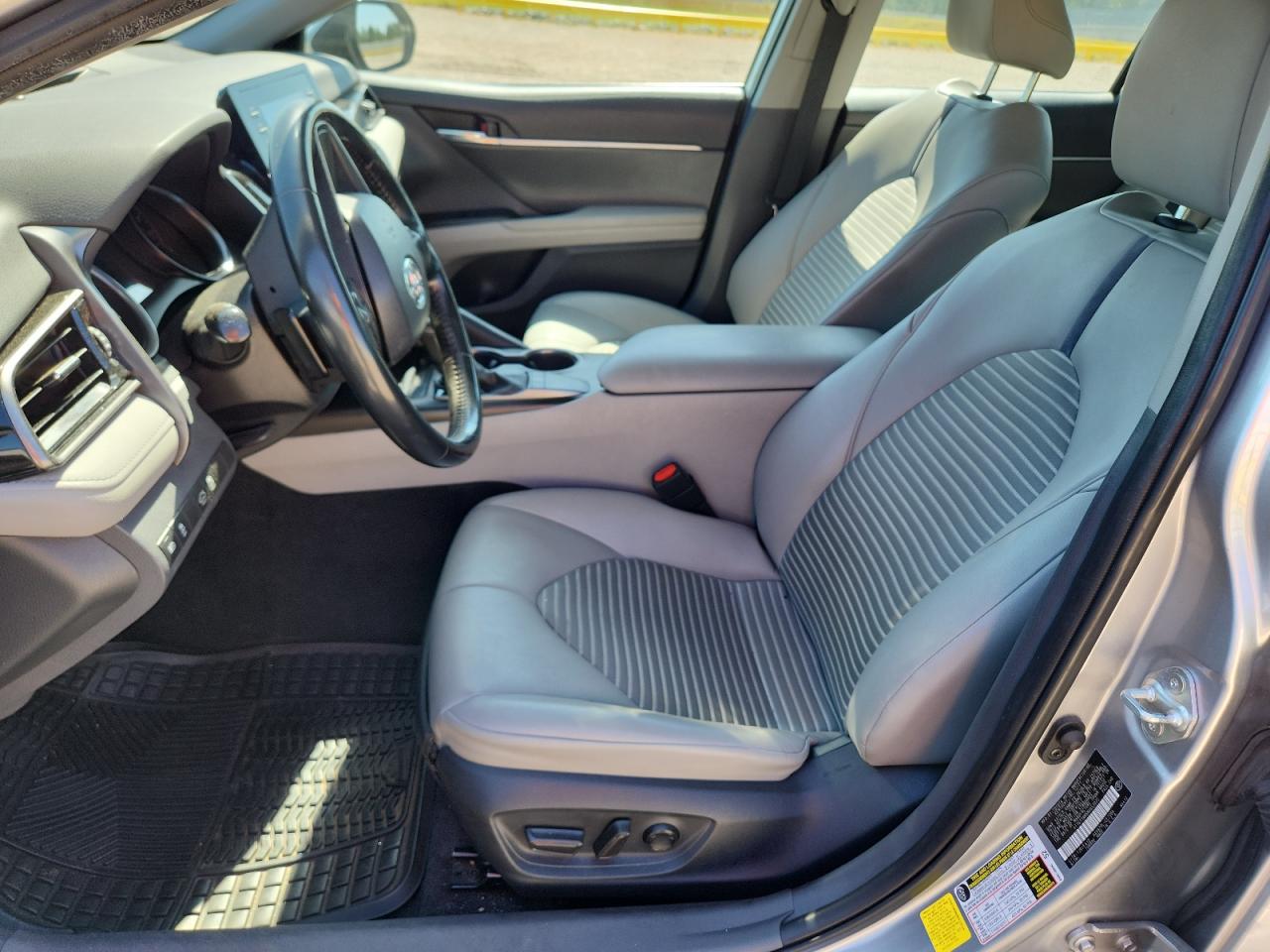2022 TOYOTA CAMRY SE photo 19