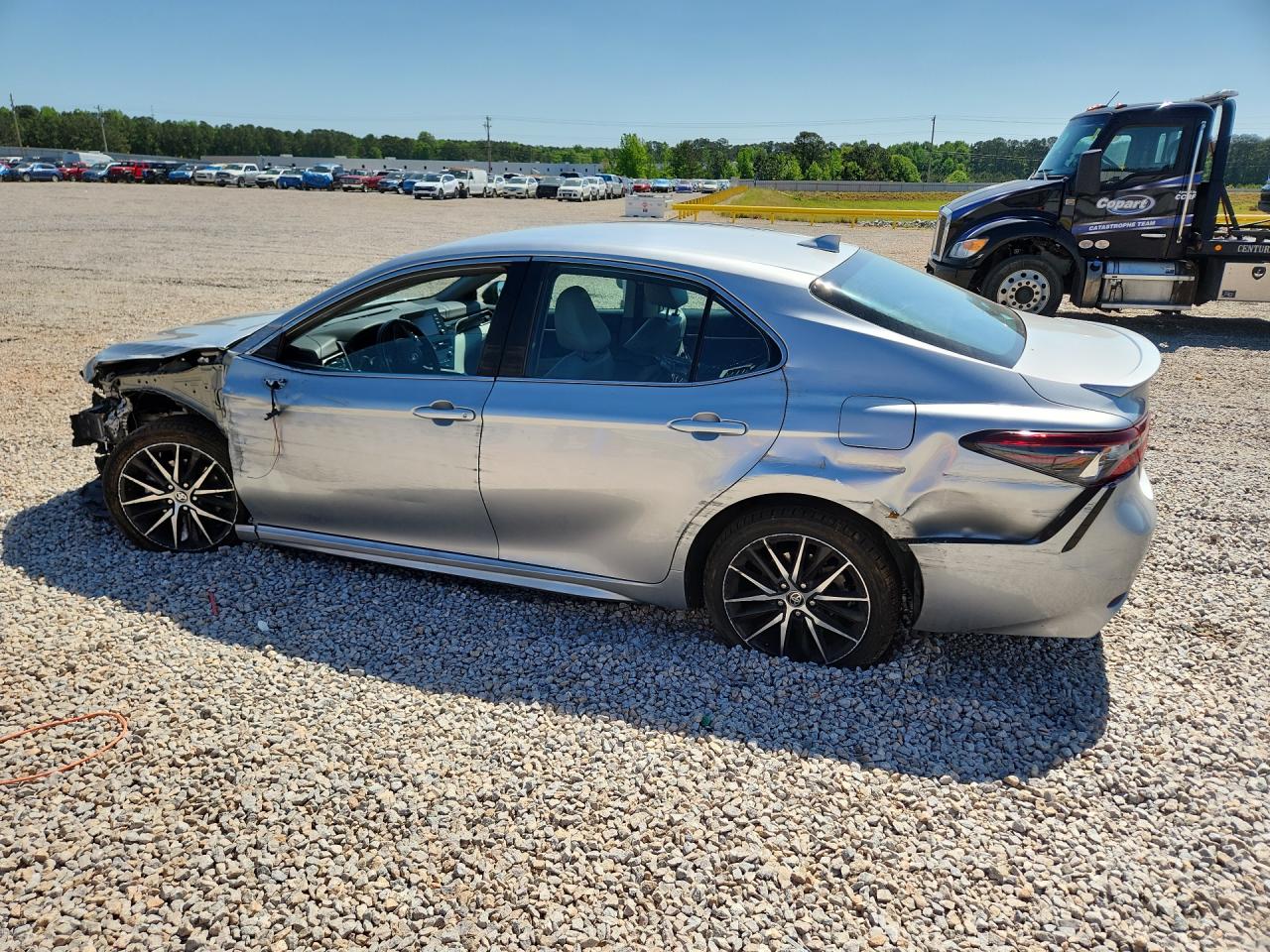 2022 TOYOTA CAMRY SE photo 4