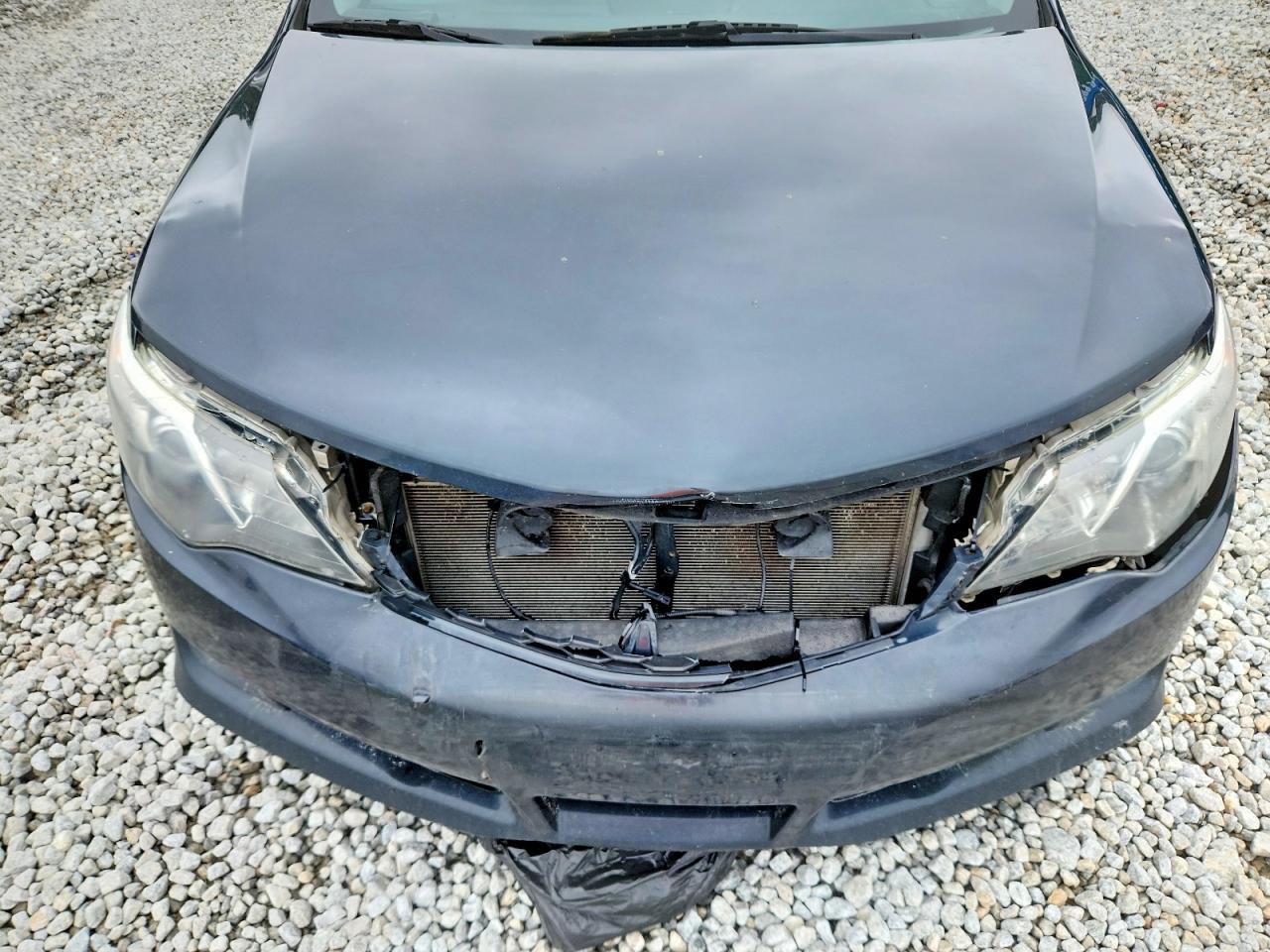 2013 TOYOTA CAMRY SE photo 21