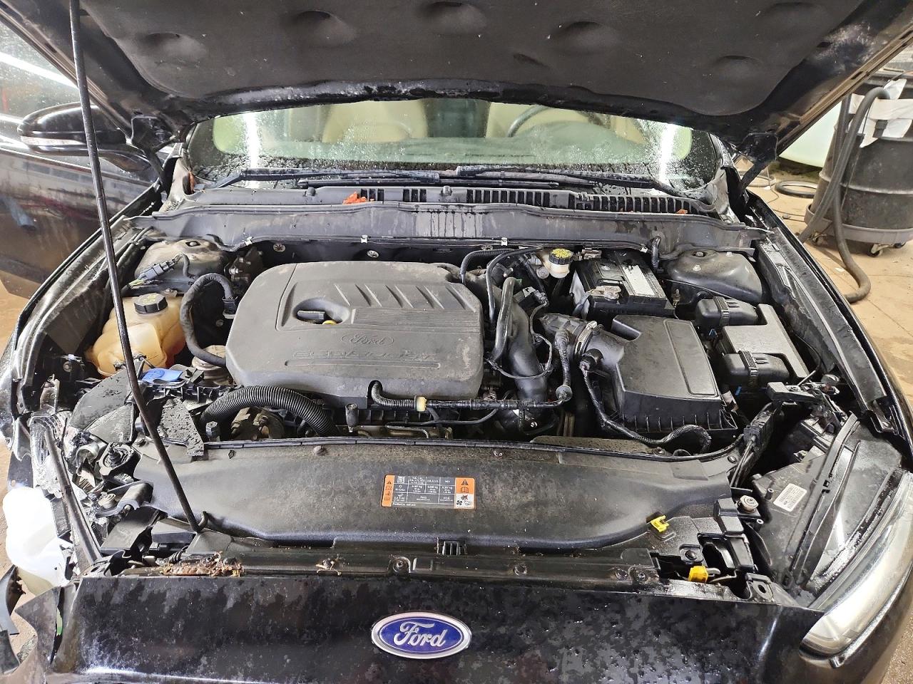 2016 FORD FUSION SE photo 31