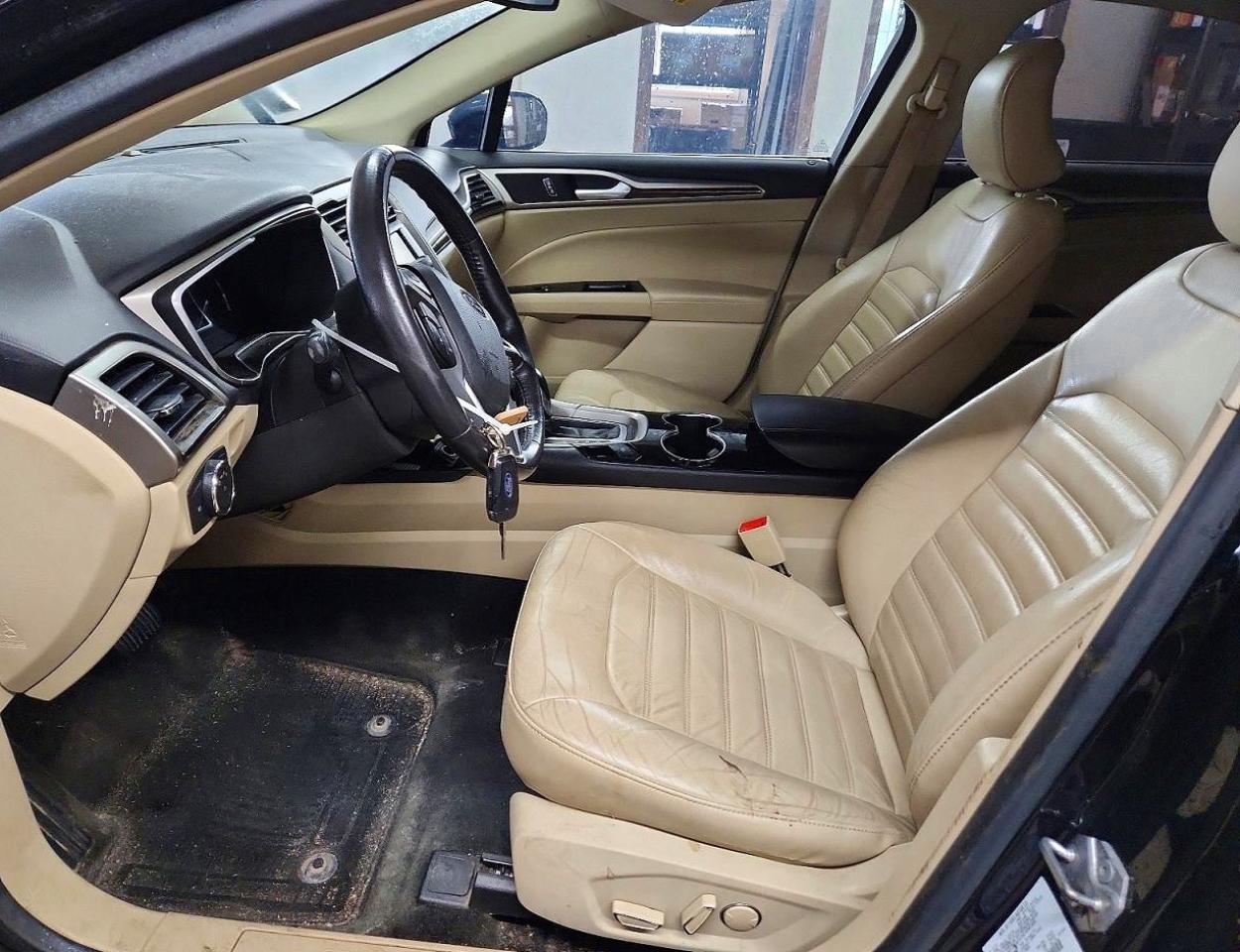 2016 FORD FUSION SE photo 19