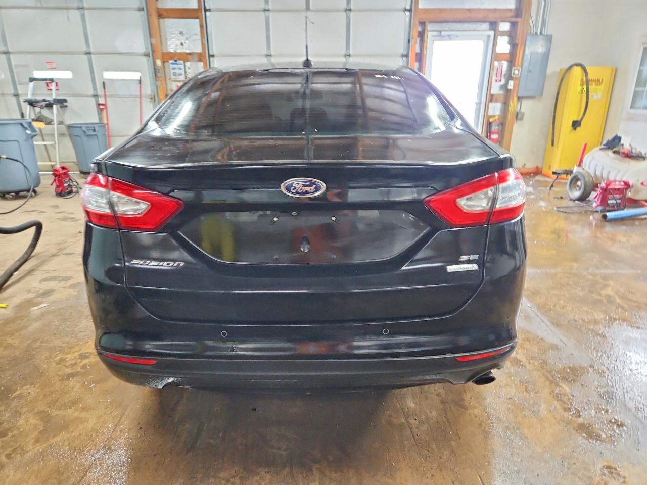 2016 FORD FUSION SE photo 16