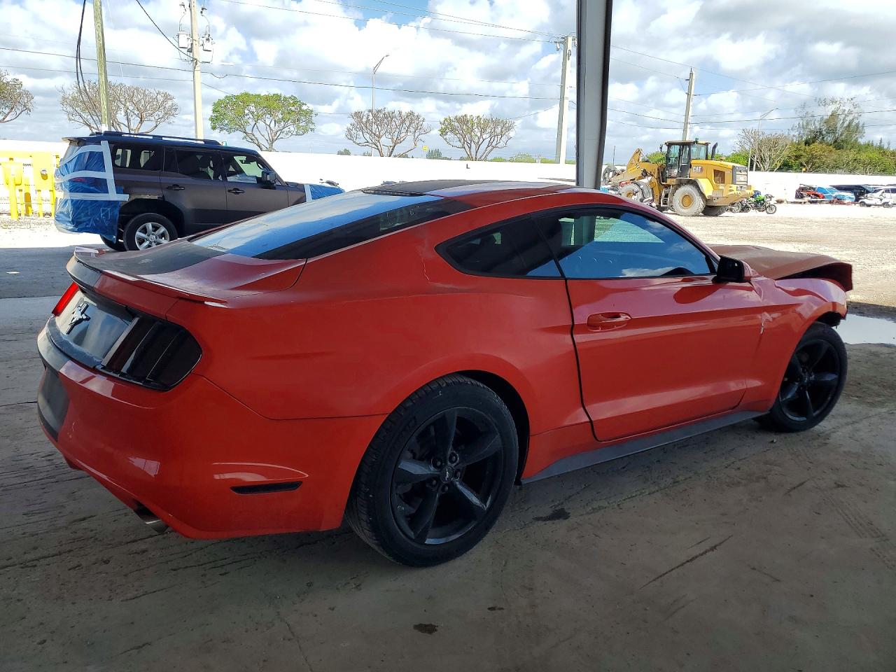 2015 FORD MUSTANG photo 7