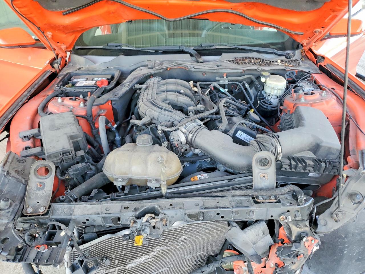 2015 FORD MUSTANG photo 31