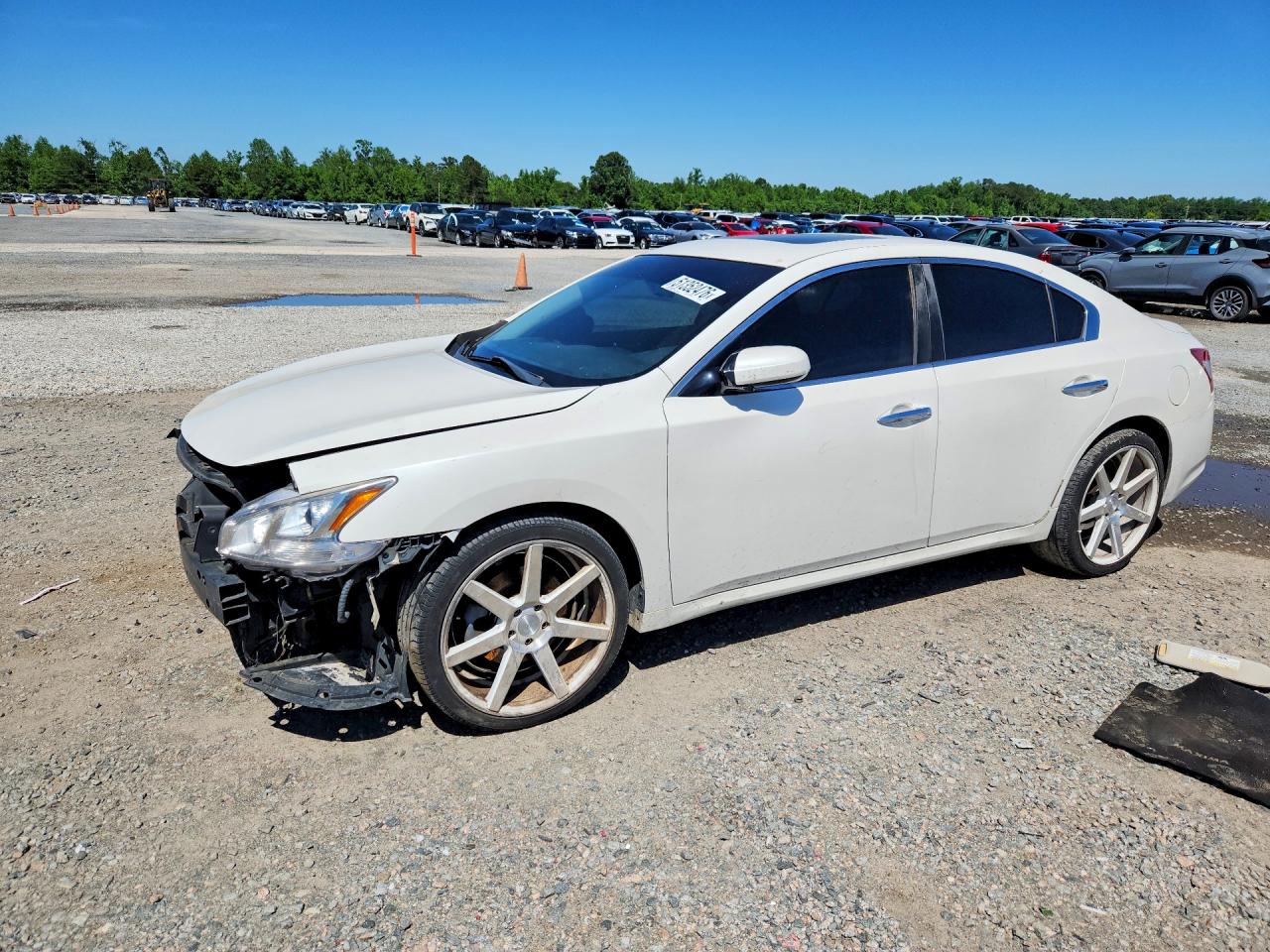 2011 NISSAN MAXIMA