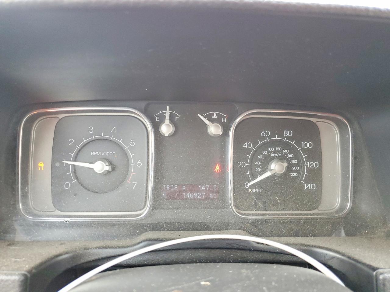 2008 LINCOLN TOWNHOUSE MKX photo 17