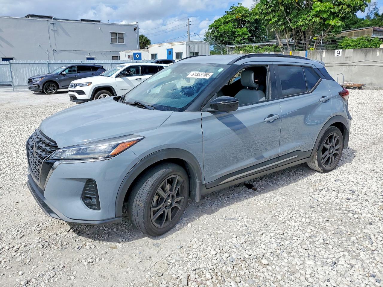2021 NISSAN KICKS