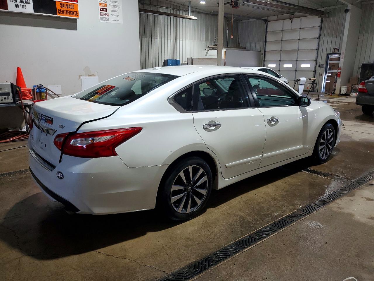 2017 NISSAN ALTIMA 2.5 SV photo 5
