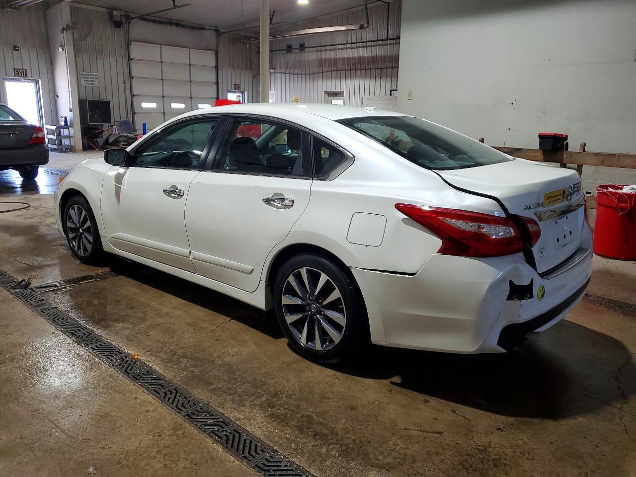 2017 NISSAN ALTIMA 2.5 SV photo 3