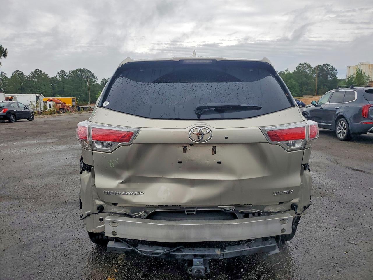 2016 TOYOTA HIGHLANDER LIMITED PLATINUM photo 11