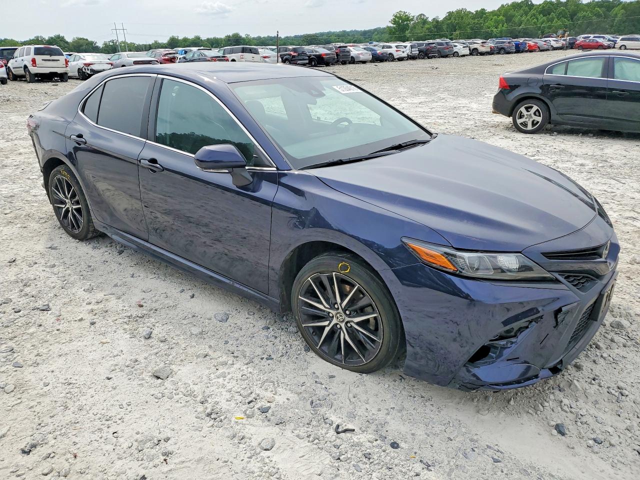 2022 TOYOTA CAMRY SE photo 7
