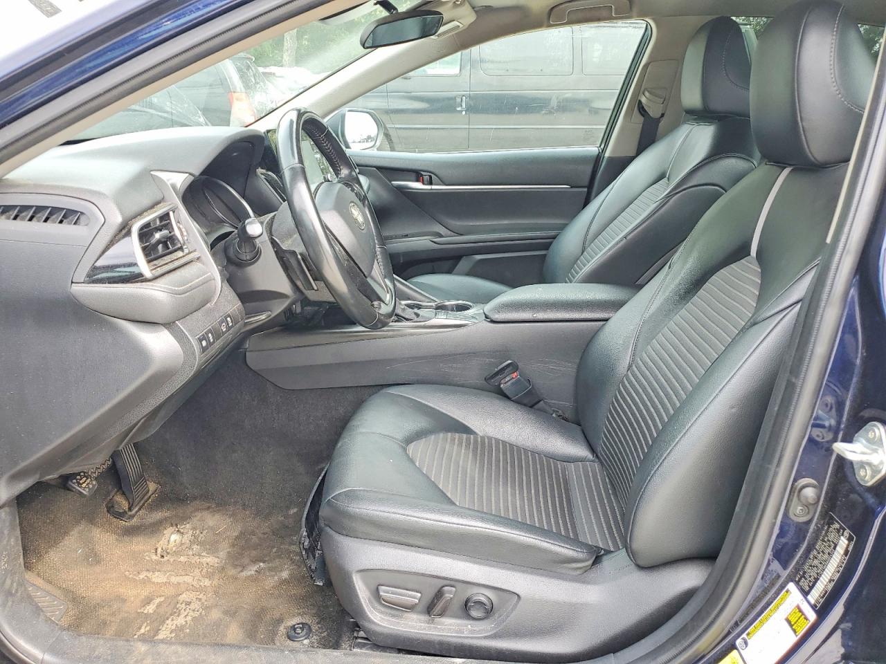 2022 TOYOTA CAMRY SE photo 13