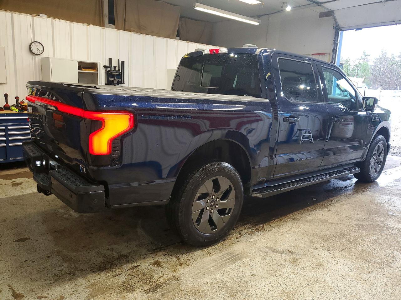2023 FORD F150 LIGHTNING PRO photo 7