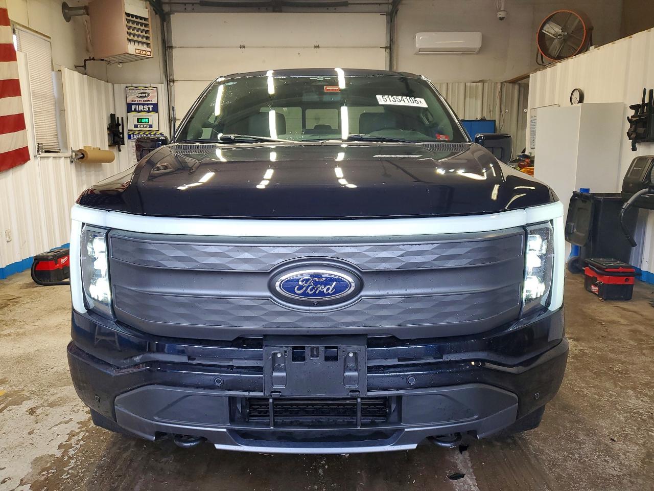 2023 FORD F150 LIGHTNING PRO photo 13