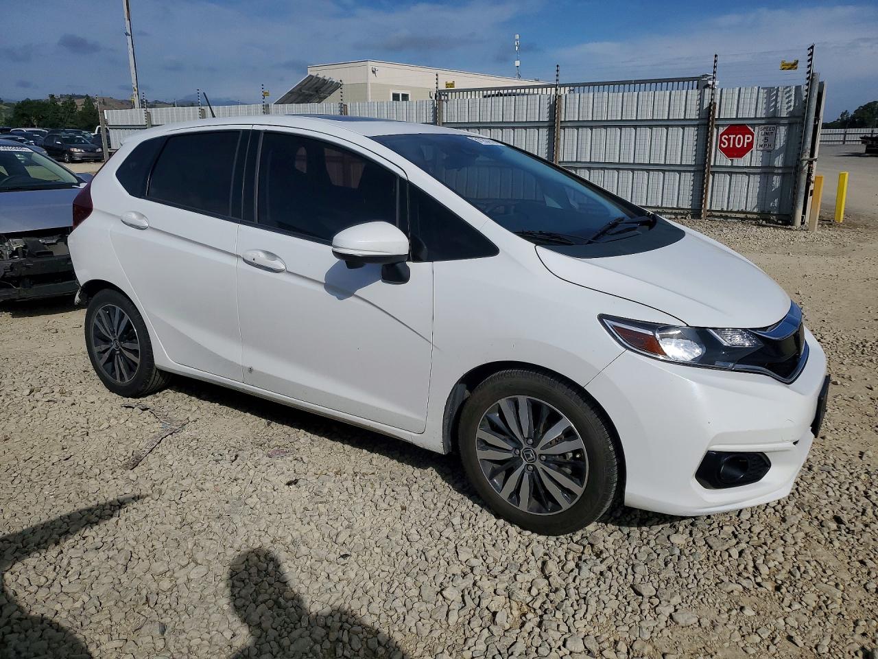 2018 HONDA FIT EX photo 4