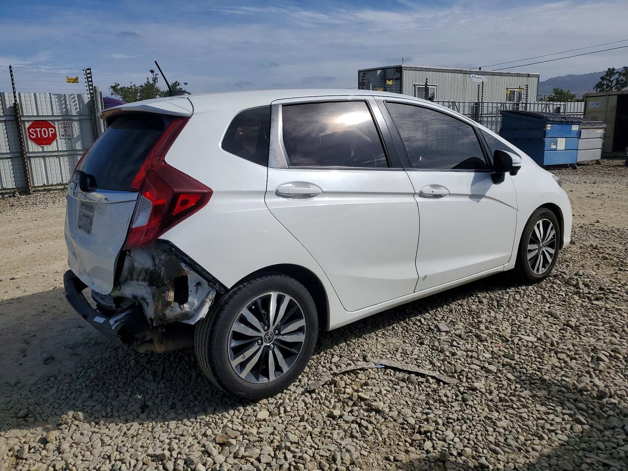 2018 HONDA FIT EX photo 3