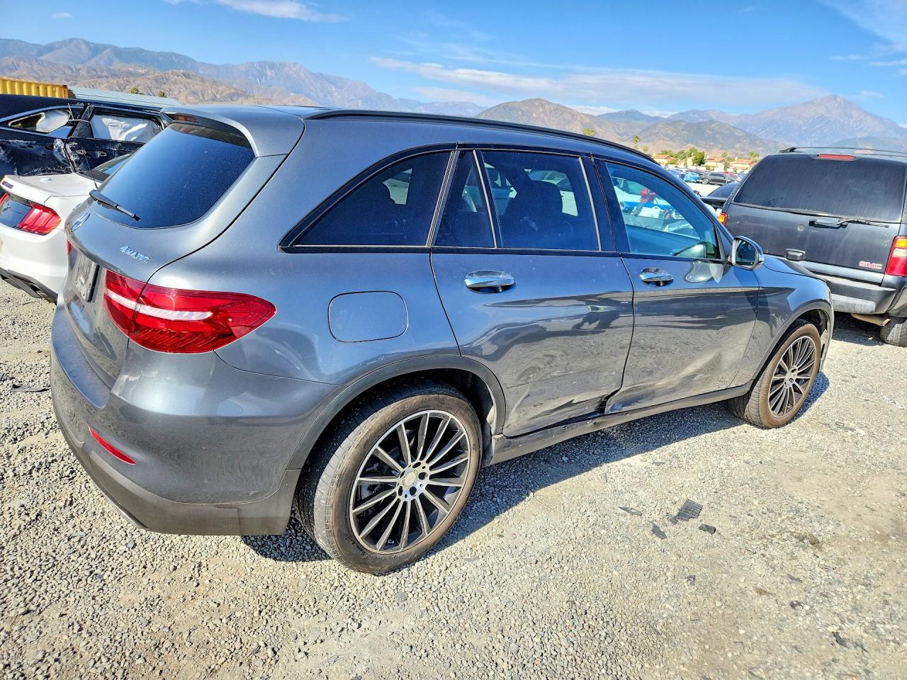 2016 MERCEDES-BENZ GLC 300 4MATIC photo 7