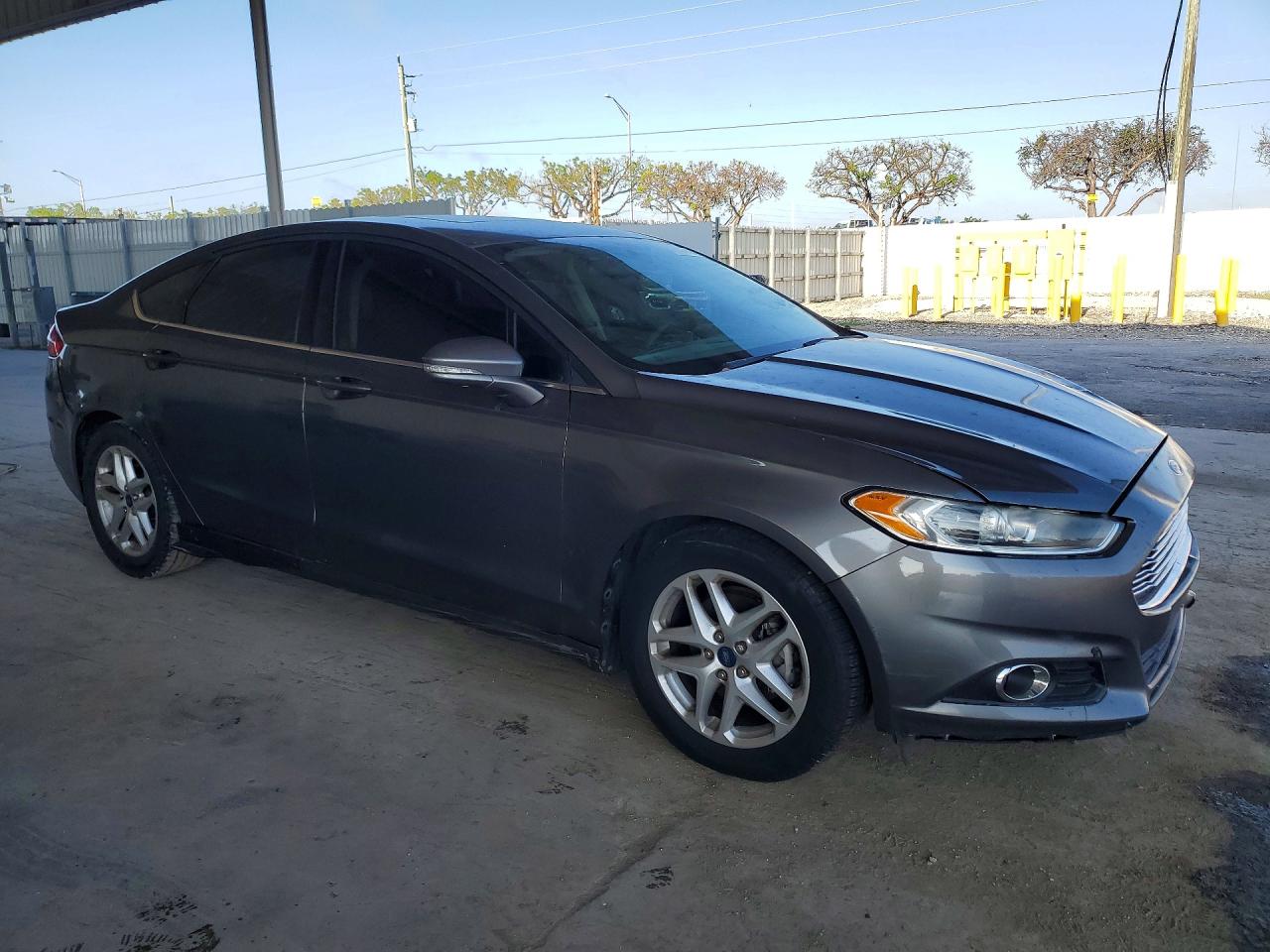2014 FORD FUSION SE photo 13