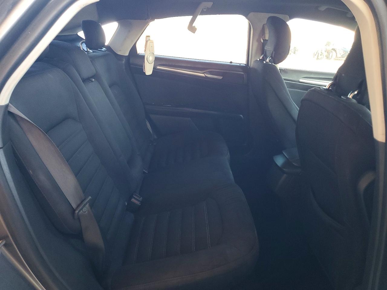 2014 FORD FUSION SE photo 37