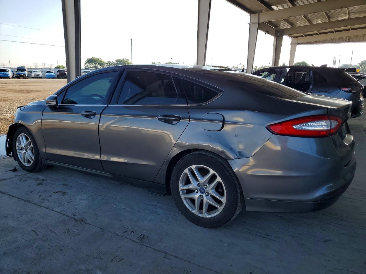 2014 FORD FUSION SE photo 5