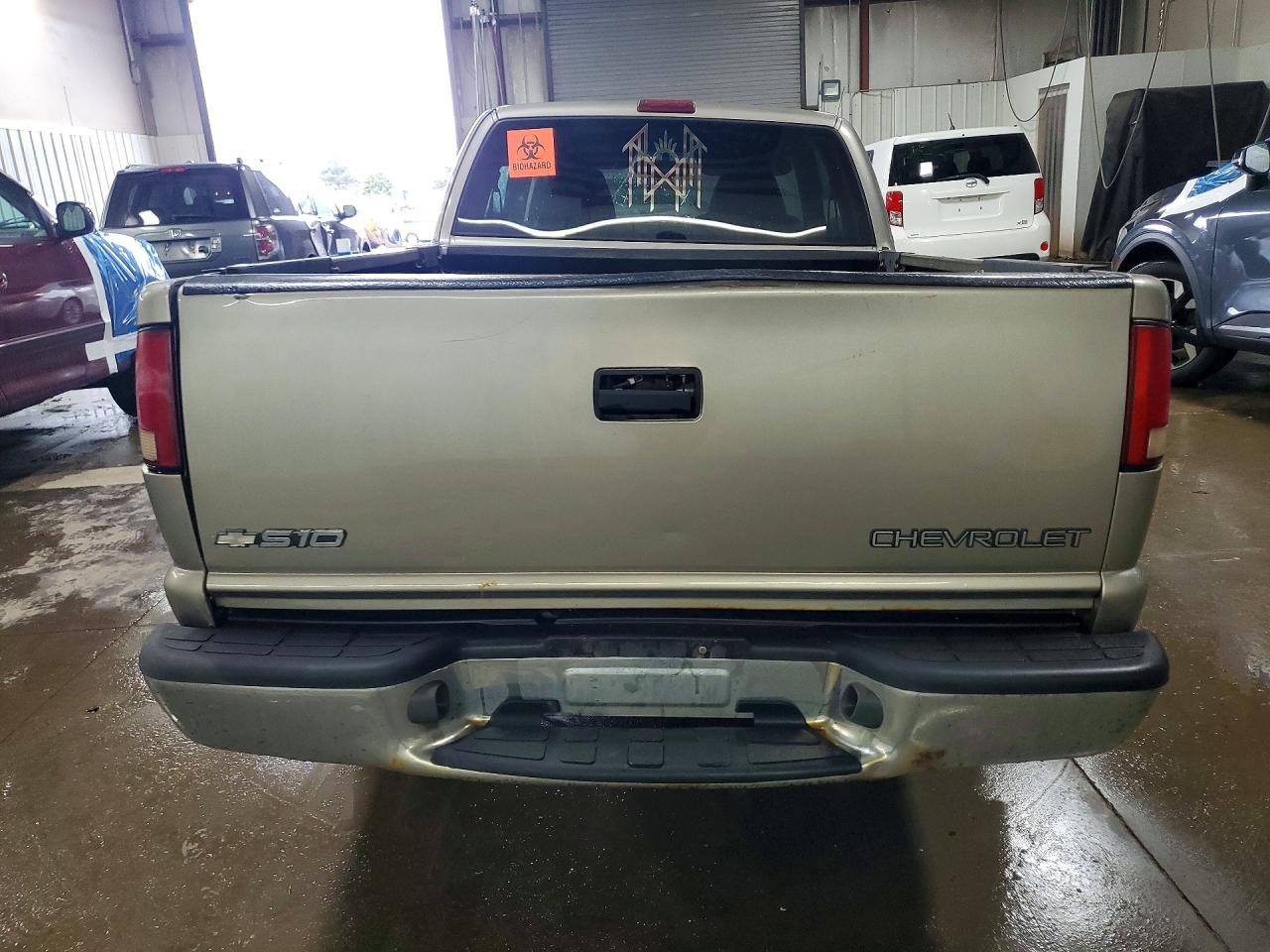 2000 CHEVROLET S TRUCK S10 photo 11