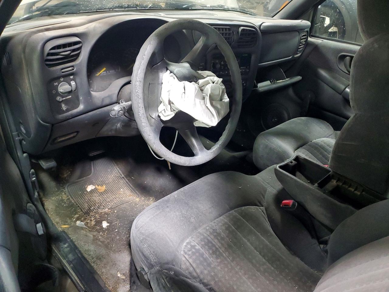 2000 CHEVROLET S TRUCK S10 photo 15