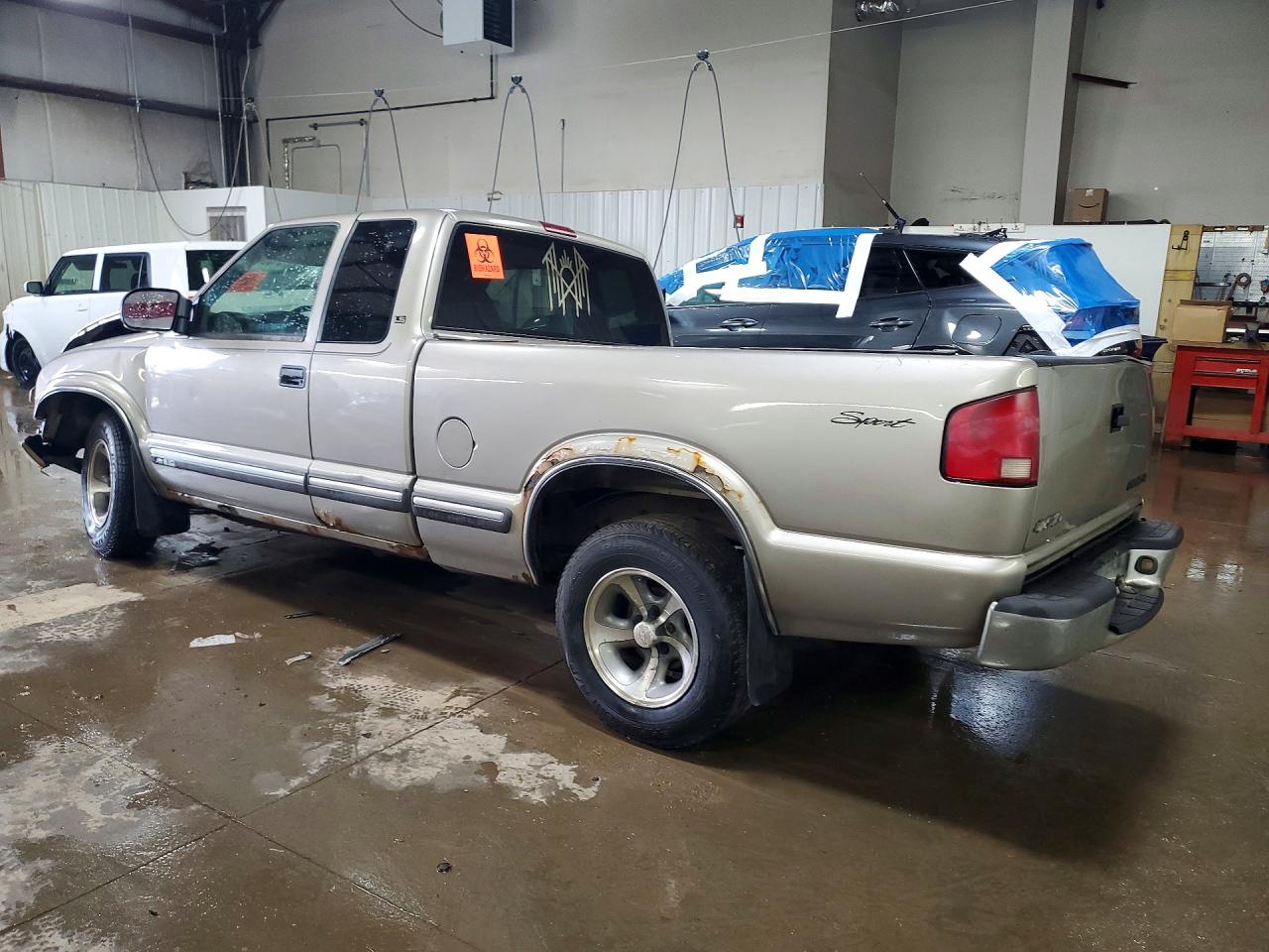 2000 CHEVROLET S TRUCK S10 photo 3