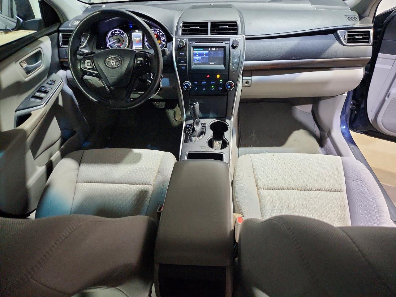 2016 TOYOTA CAMRY LE photo 22
