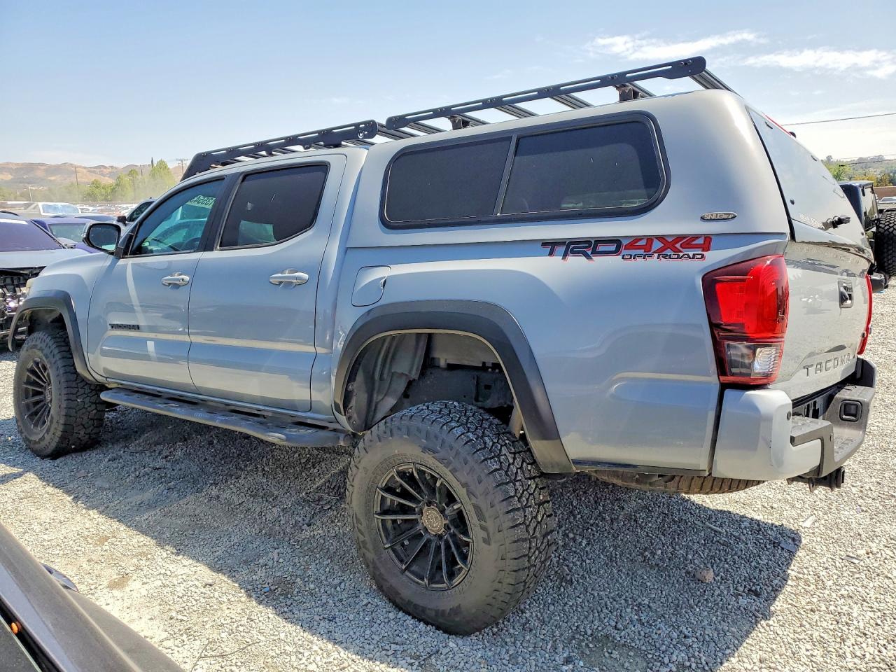 2019 TOYOTA TACOMA TRD OFF-ROAD photo 4