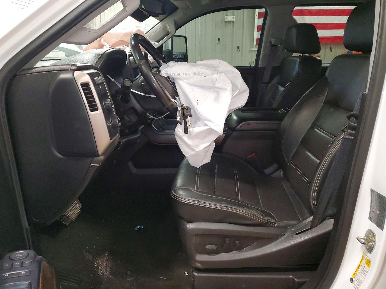 2017 GMC SIERRA K3500 DENALI photo 7