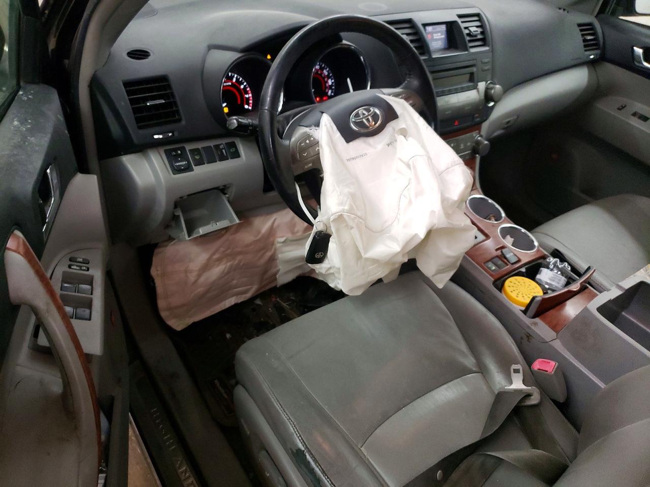 2008 TOYOTA HIGHLANDER LIMITED photo 22