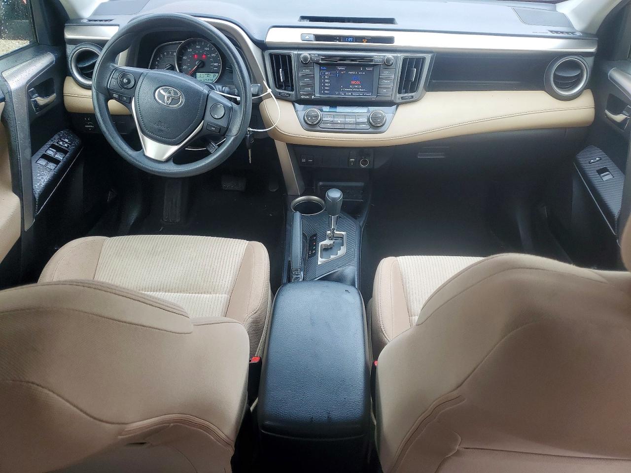 2015 TOYOTA RAV4 XLE photo 15