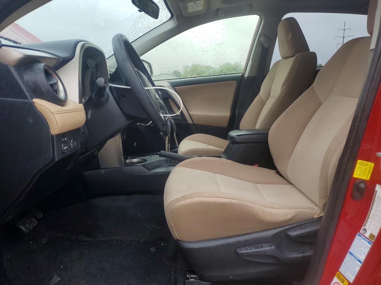 2015 TOYOTA RAV4 XLE photo 13