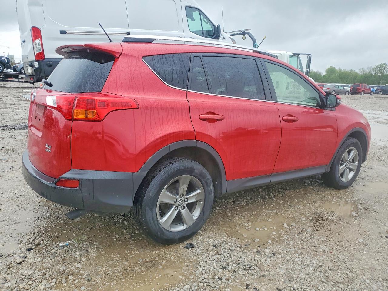 2015 TOYOTA RAV4 XLE photo 5