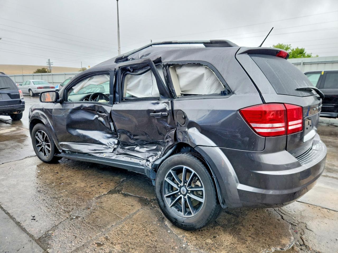 2018 DODGE JOURNEY SE photo 2