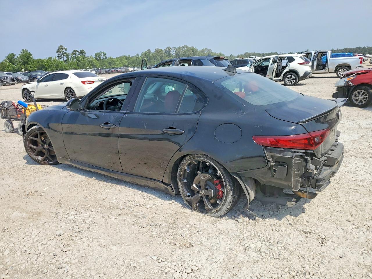 2019 ALFA ROMEO GIULIA photo 3