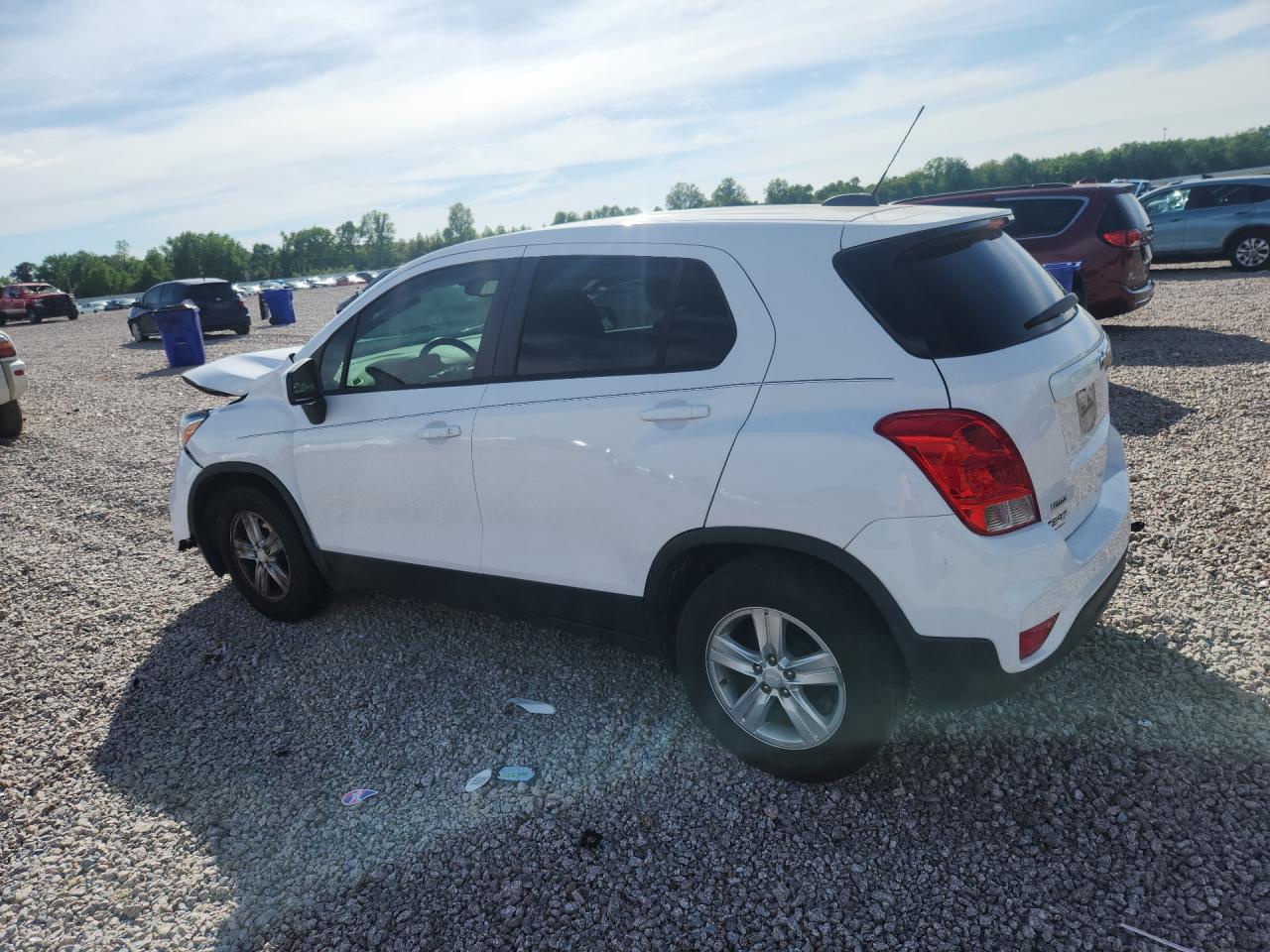2019 CHEVROLET TRAX LS photo 4