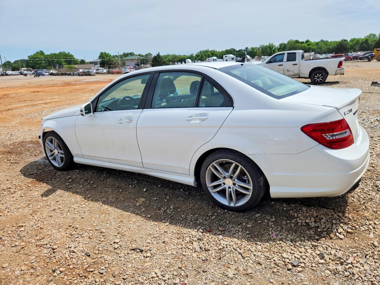 2014 MERCEDES-BENZ C 250 photo 2