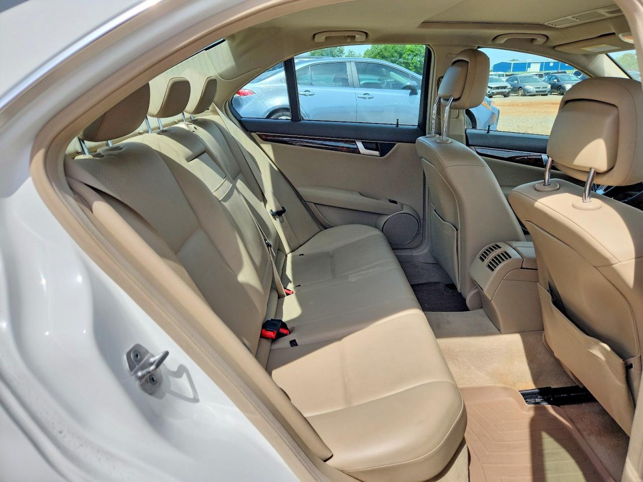 2014 MERCEDES-BENZ C 250 photo 10