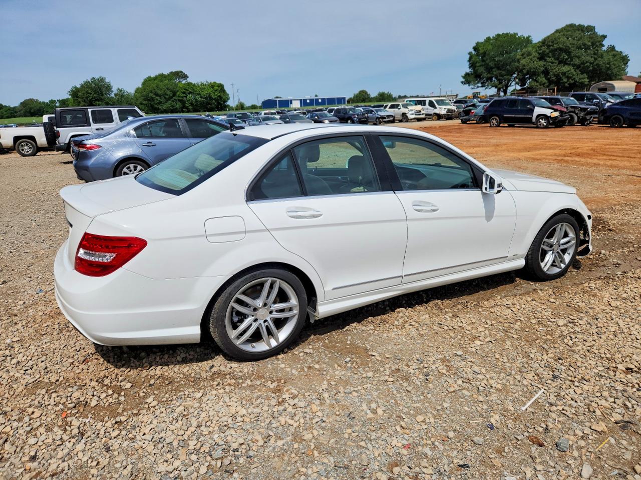 2014 MERCEDES-BENZ C 250 photo 3