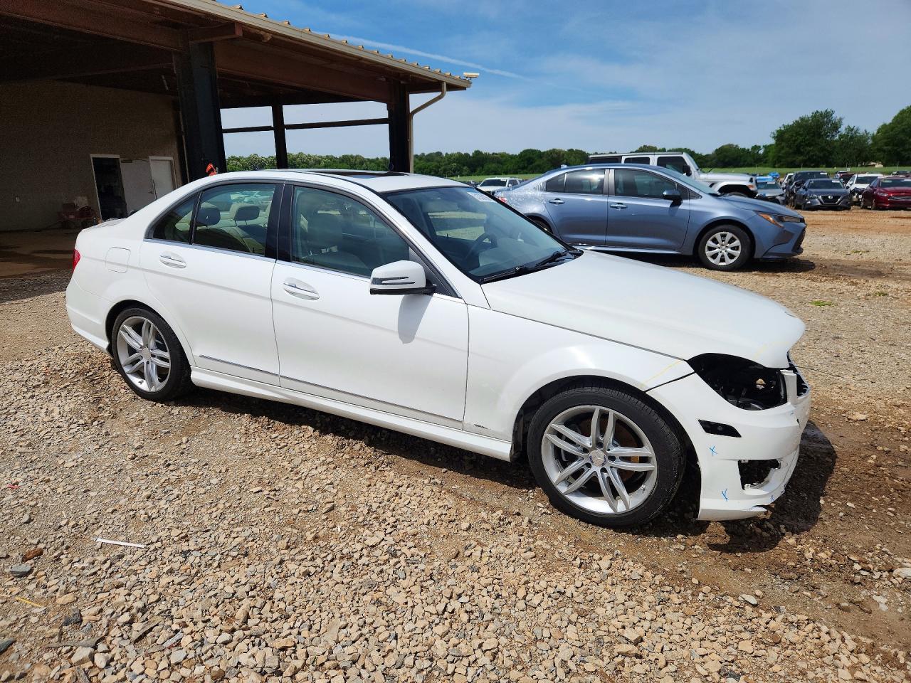 2014 MERCEDES-BENZ C 250 photo 4