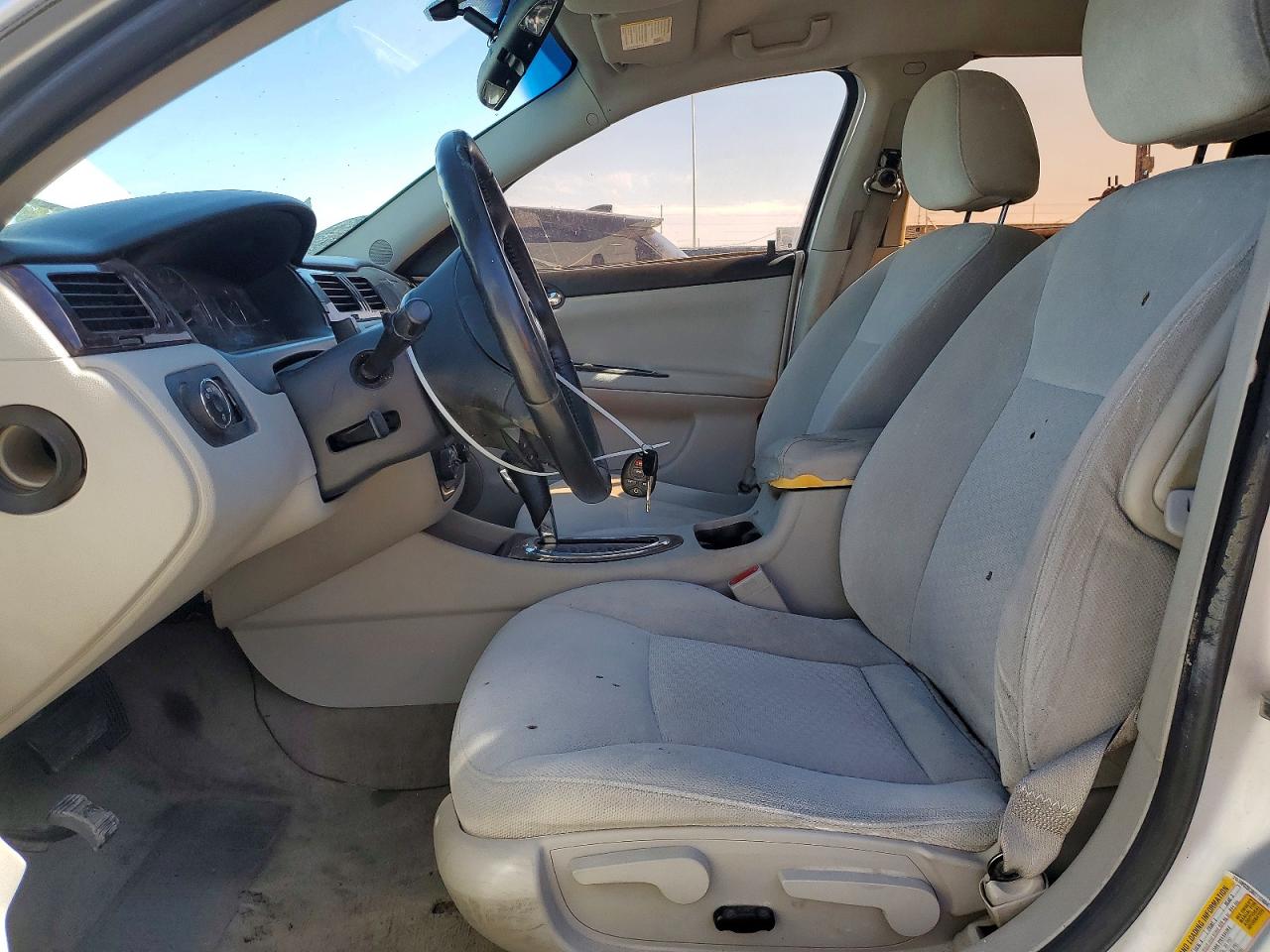 2012 CHEVROLET IMPALA LT photo 13