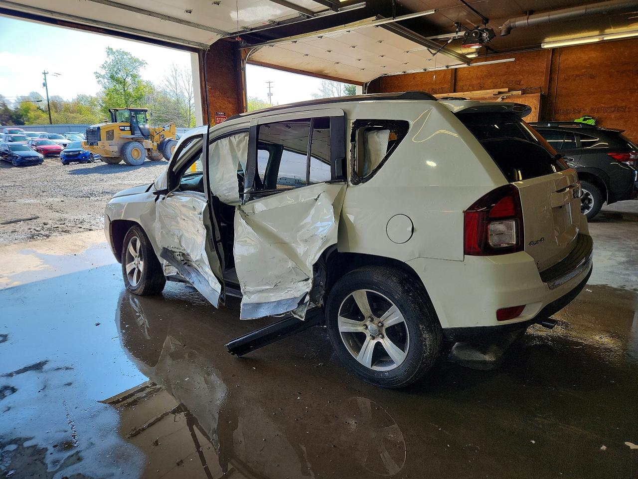 2017 JEEP COMPASS LATITUDE photo 4