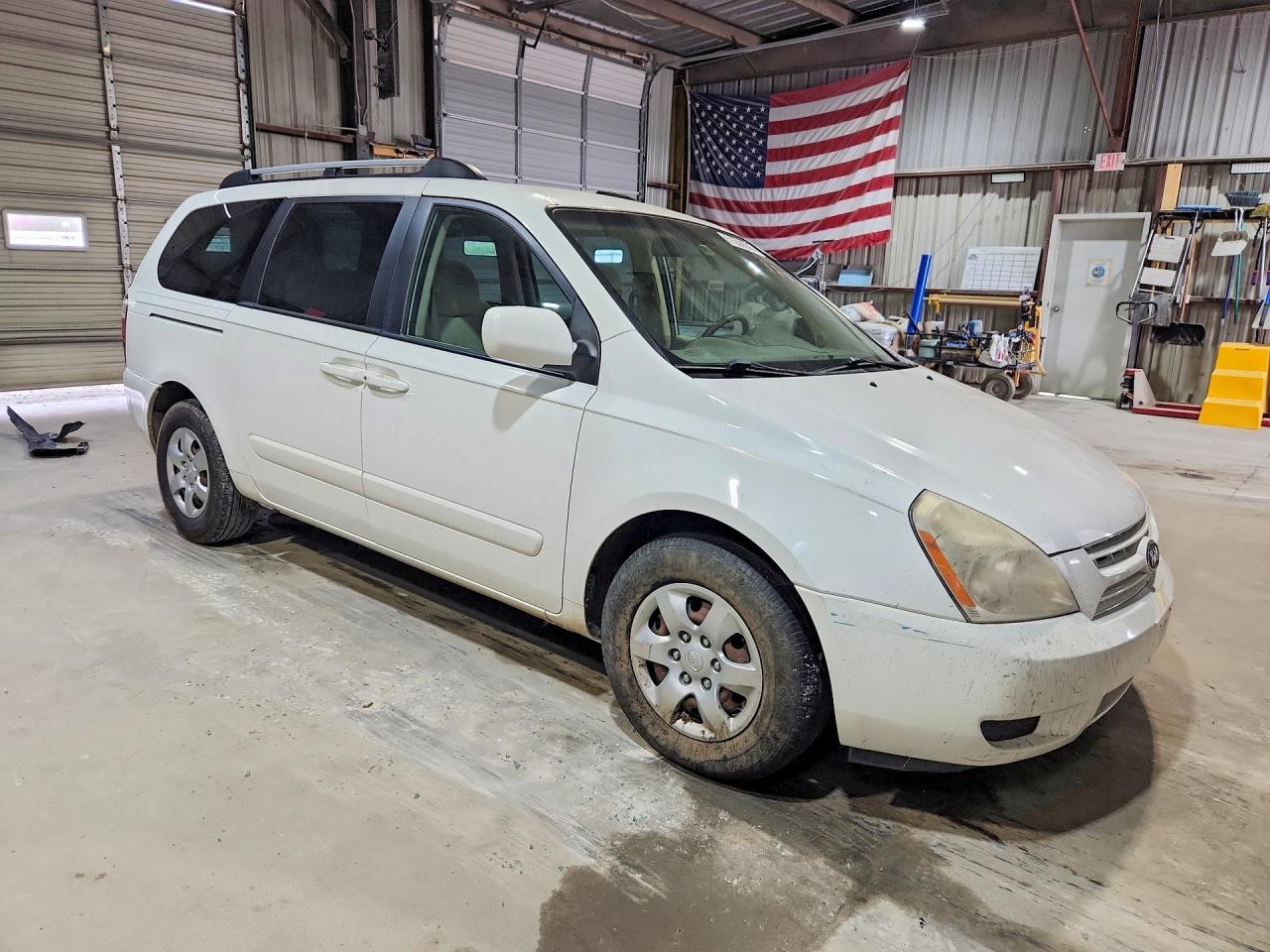 2008 KIA SEDONA LX photo 10